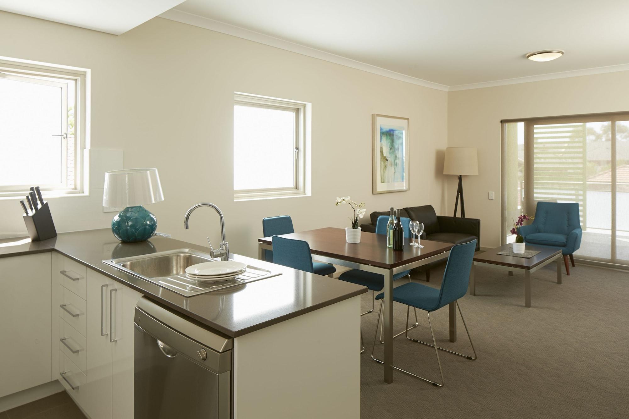 Baileys Serviced Apartments Perth Exterior photo