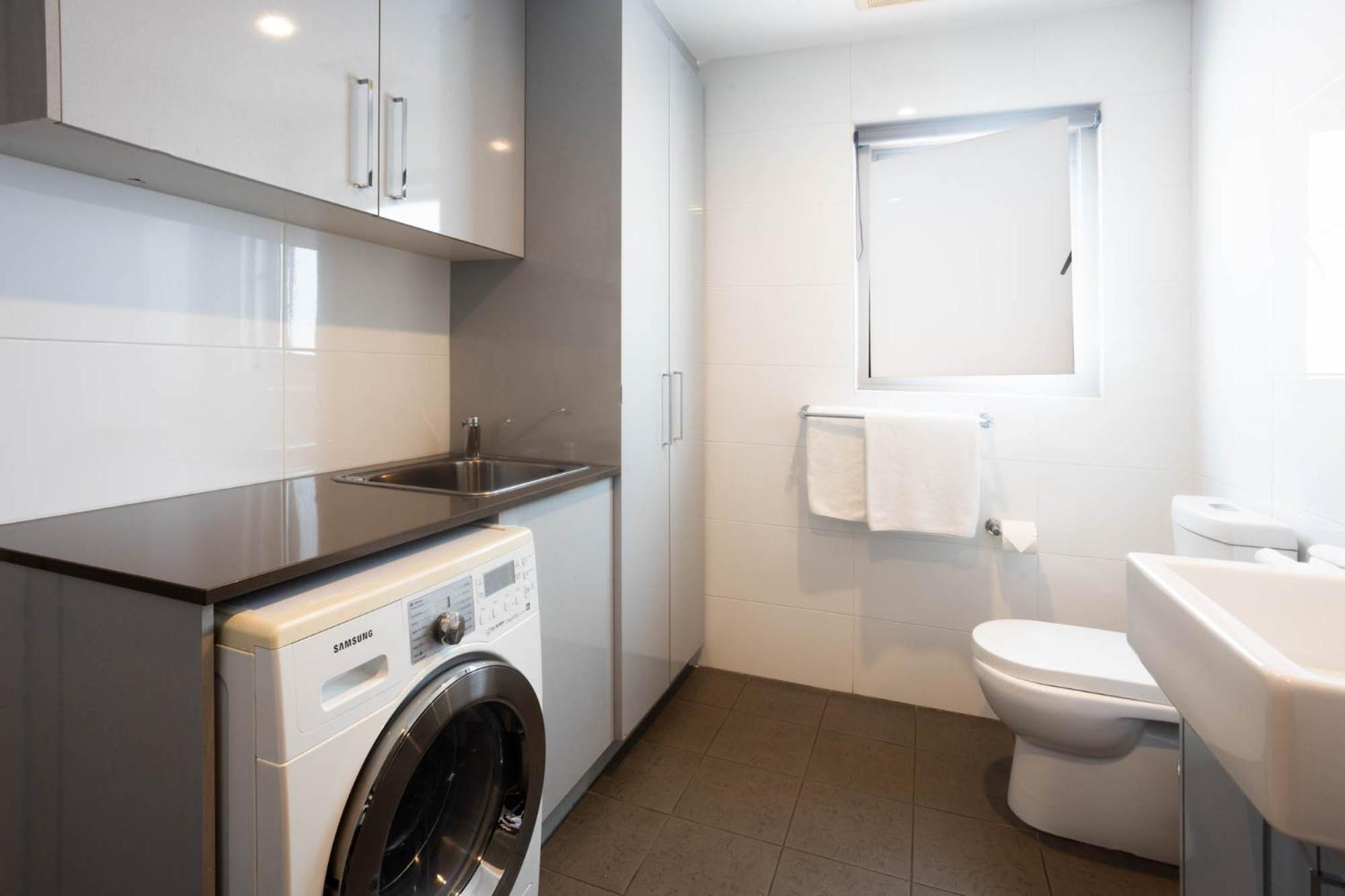 Baileys Serviced Apartments Perth Exterior photo