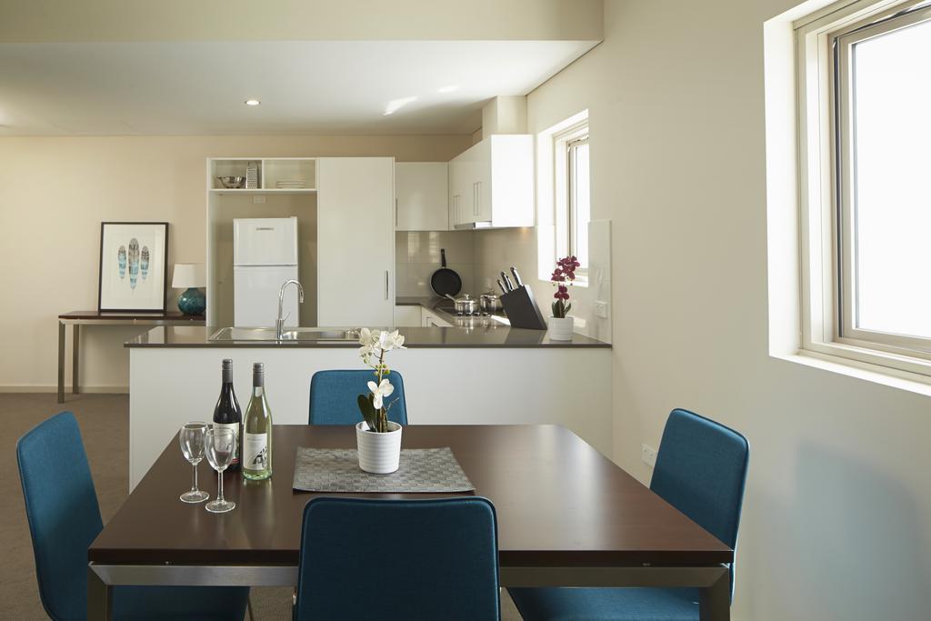 Baileys Serviced Apartments Perth Exterior photo