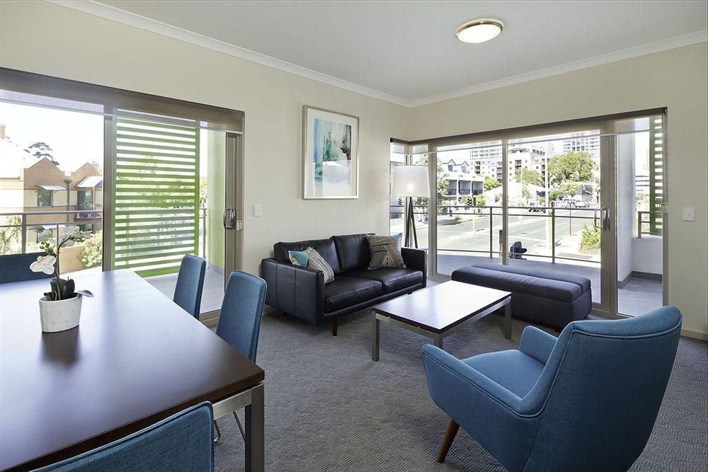Baileys Serviced Apartments Perth Exterior photo