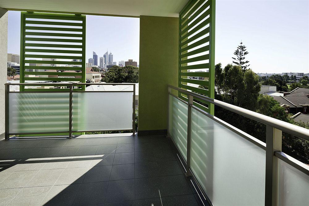 Baileys Serviced Apartments Perth Exterior photo